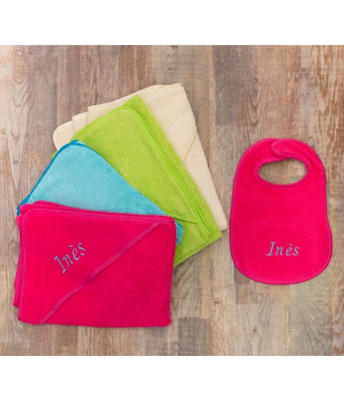 Cadeau naissance: poncho et trousse...