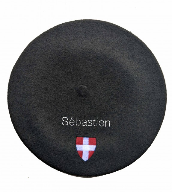 Maxi Béret savoyard noir  personnalisé O35