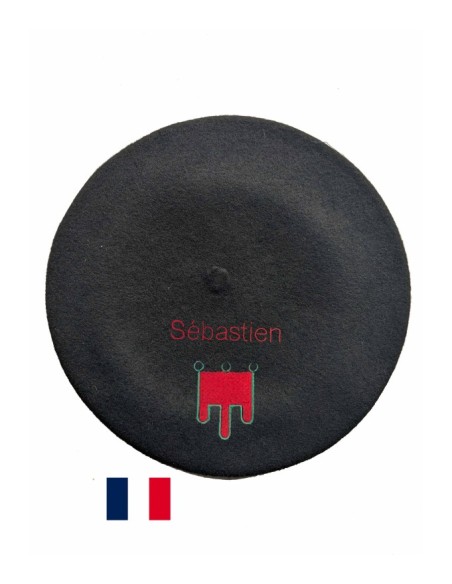 Béret auvergnat personnalisé noir – fabrication à Bayonne, broderie à Ossès