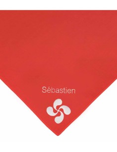 Foulard rouge croix basque personnalisé par broderie